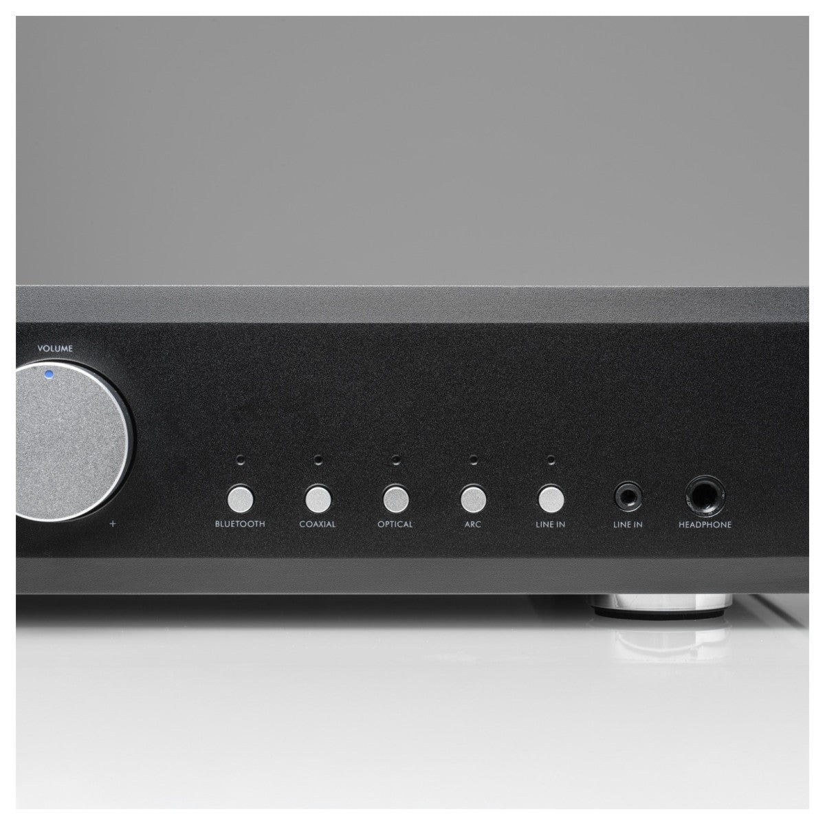 Musical Fidelity B1xi Integrated Amplifier with Bowers & Wilkins 606 S3 Standmount Speakers Pair Black