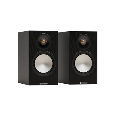 Musical Fidelity B1xi Integrated Amplifier with Monitor Audio Bronze 50 7G Bookshelf Speakers Pair Black
